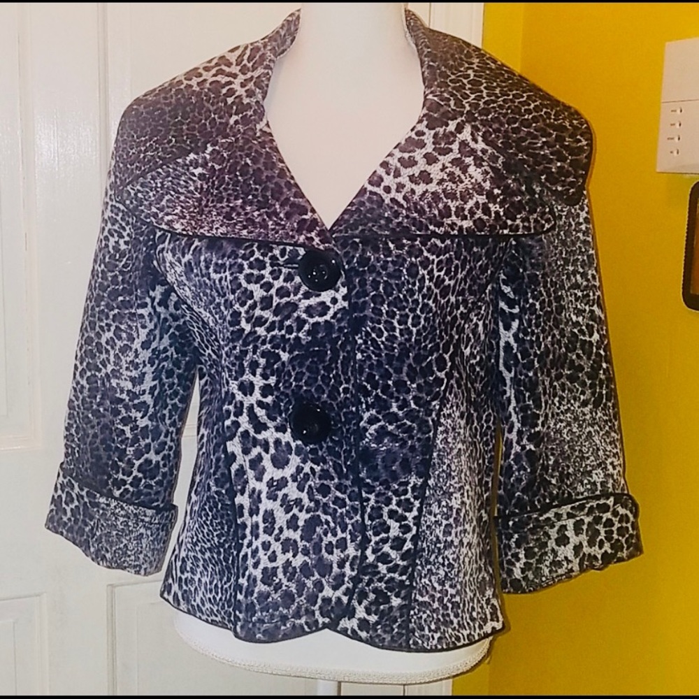 🌺 SALE Blazer, Outerwear by Lisa - Blk/White blazer